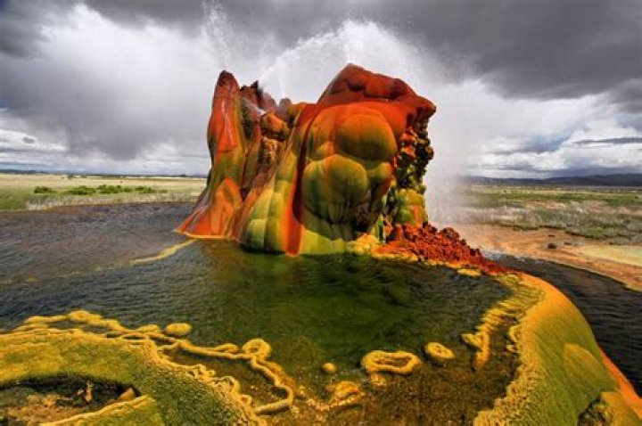 fly geyser
