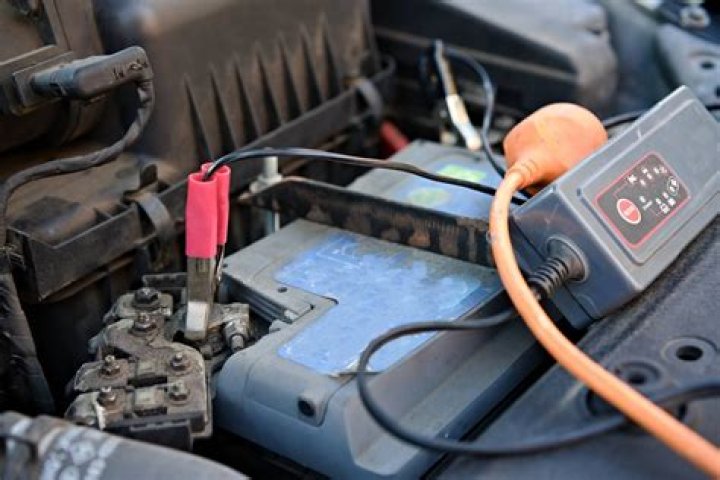 how long does it take to charge a car battery