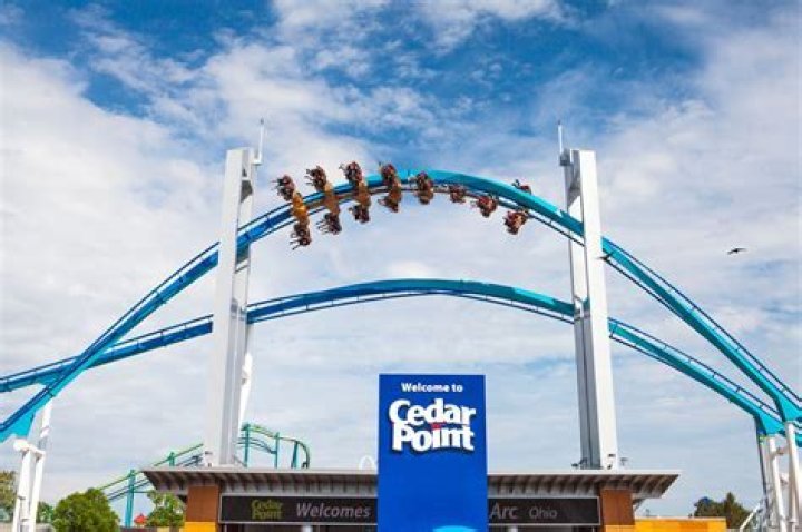 is cedar point open