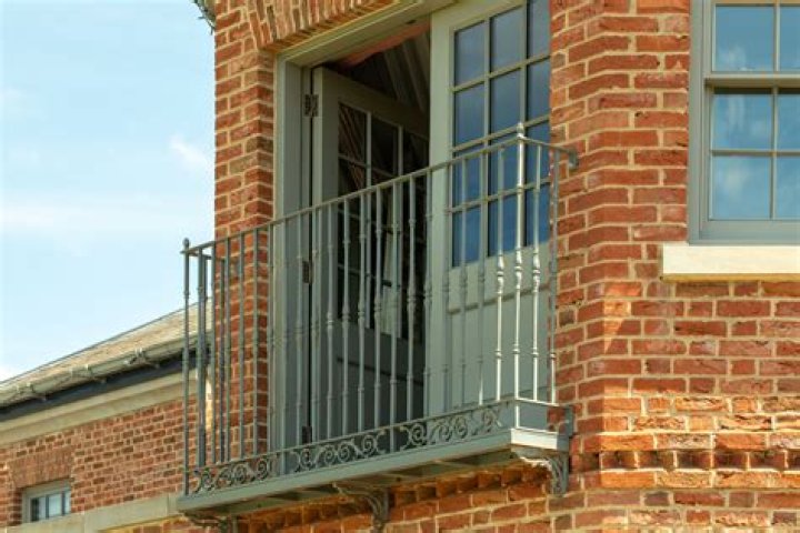 juliette balcony