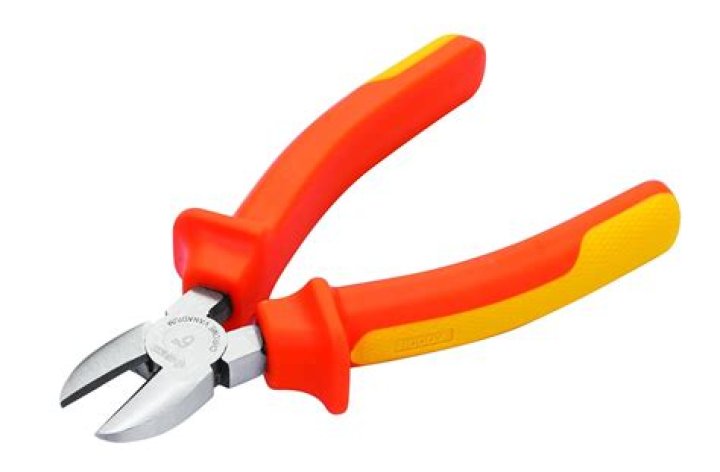 side cutting pliers