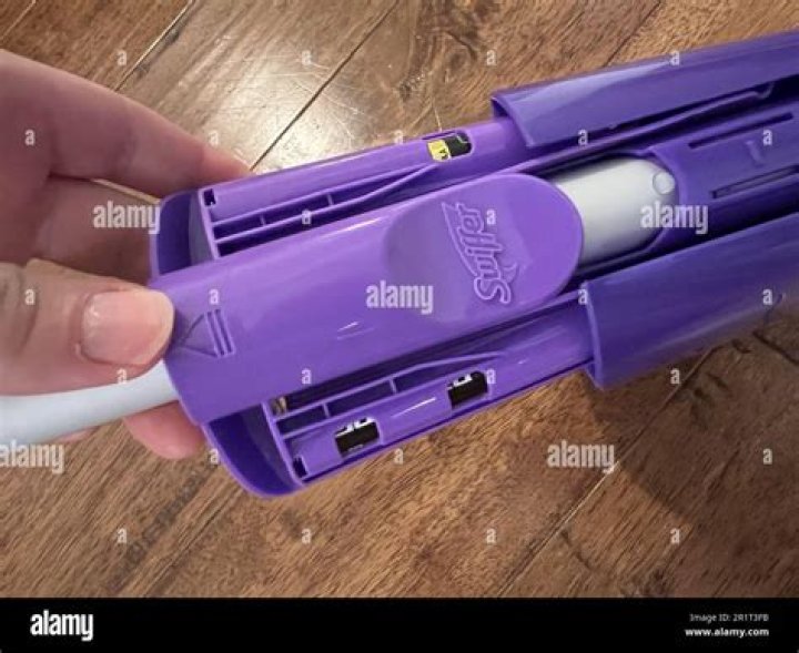 swiffer wet jet batteries