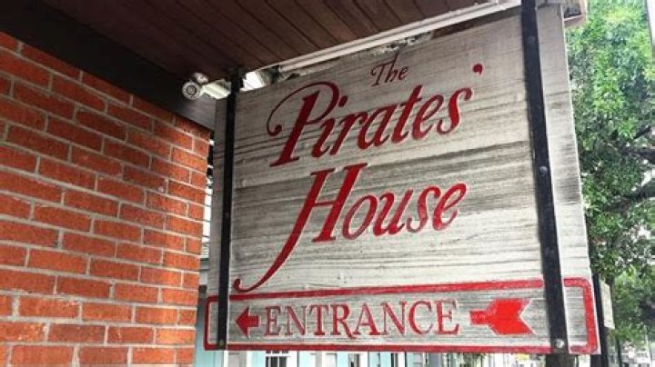 the pirates house